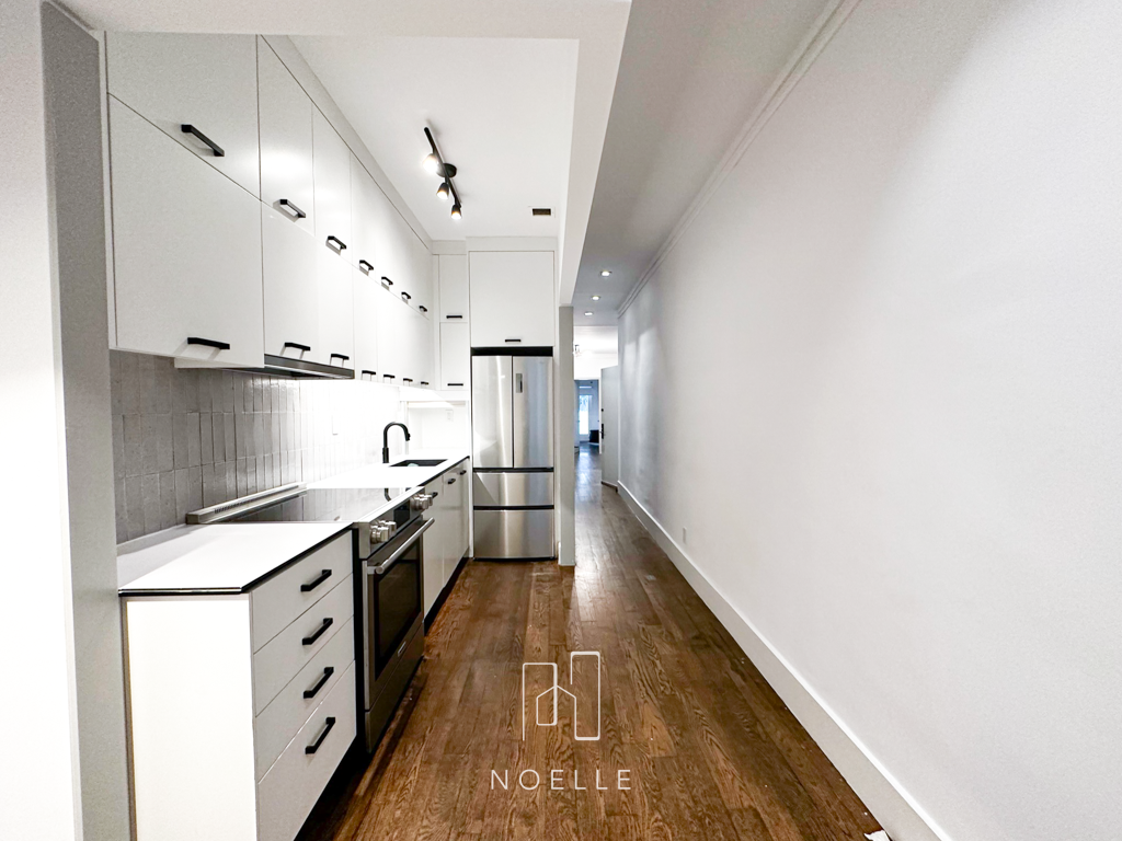 2 bedroom apartment with backyard for rent in carroll gardens, brooklyn.